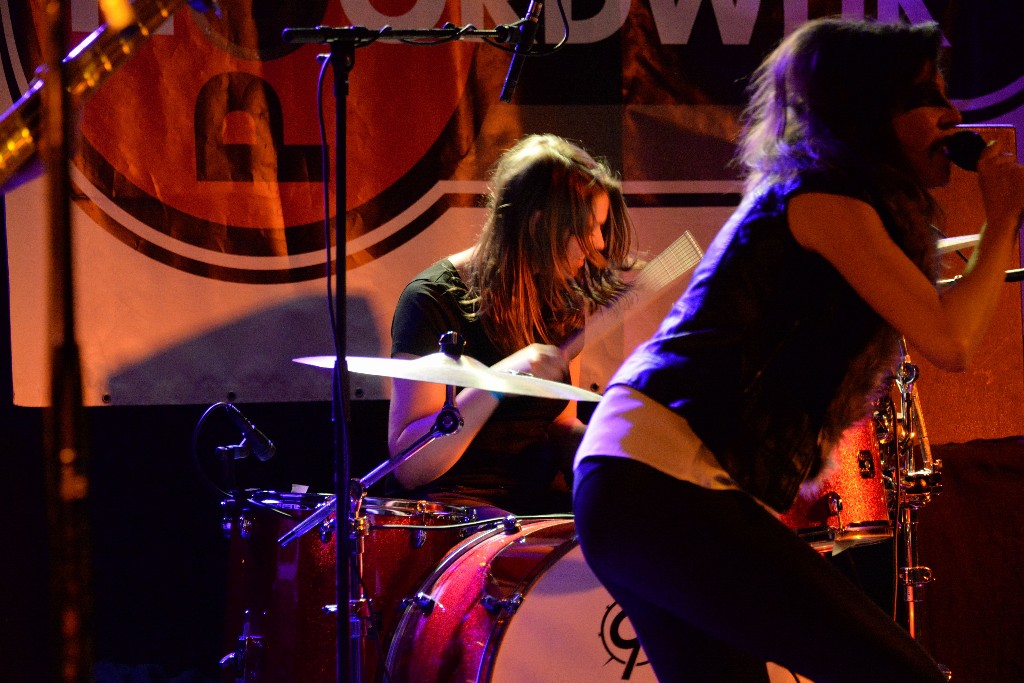 ../Images/Poppodium Noordwijk Punk-Night 062.jpg